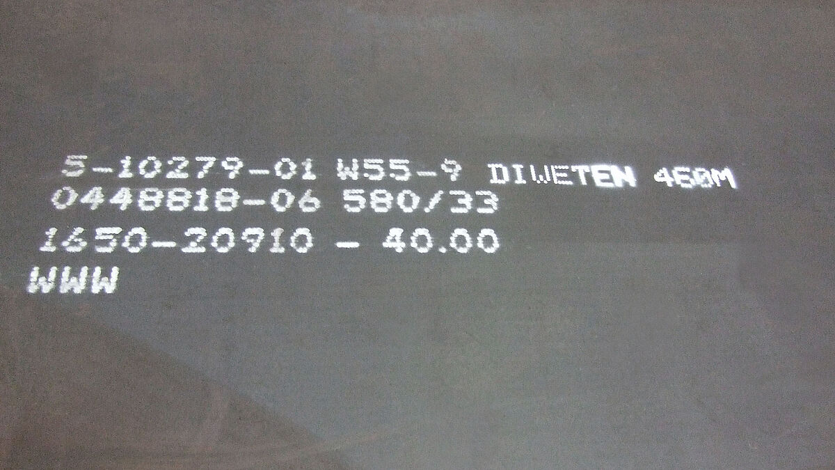 Durch seine höhere Festigkeit und durch analoge Schweisseigenschaften ermöglicht der wetterfeste Stahl Diweten 460+M von Dillinger erhebliche Material-, Zeit- und Kosteneinsparungen. Bild: Dillinger