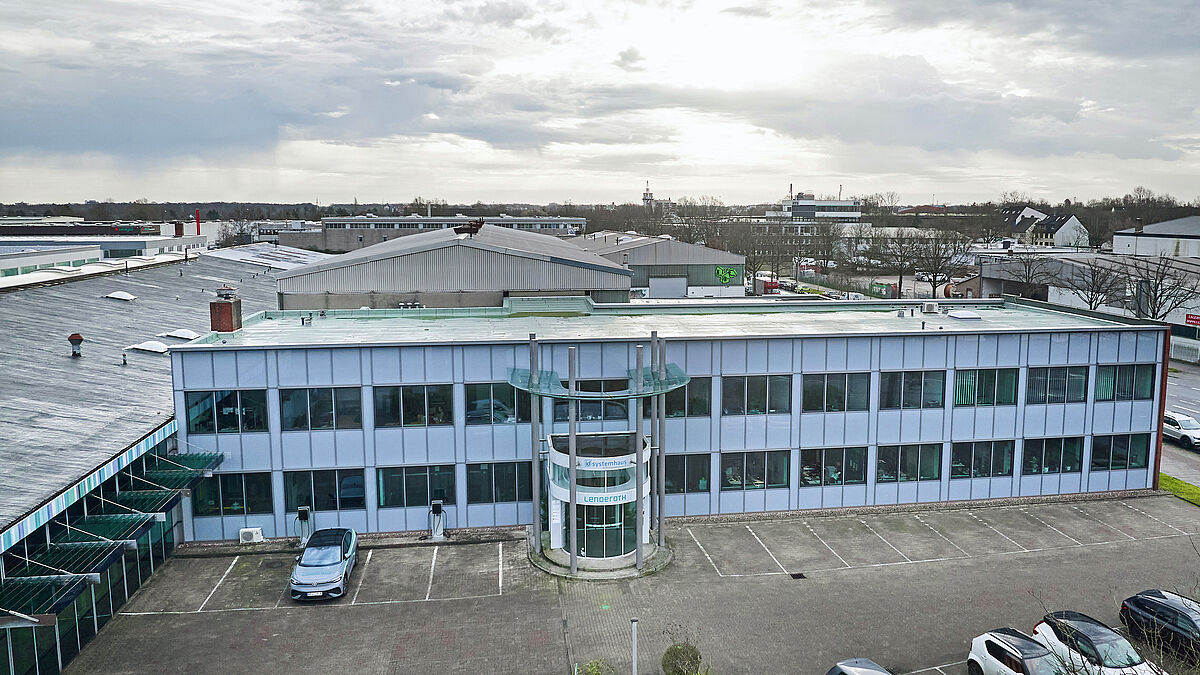 Das Firmengebäude des Bremer Metallbauunternehmens Lenderoth mit seiner revitalisierten Fassade.