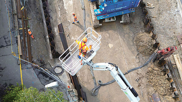 Passende Hebebühnenlösungen für den Stahl- und Metallbau