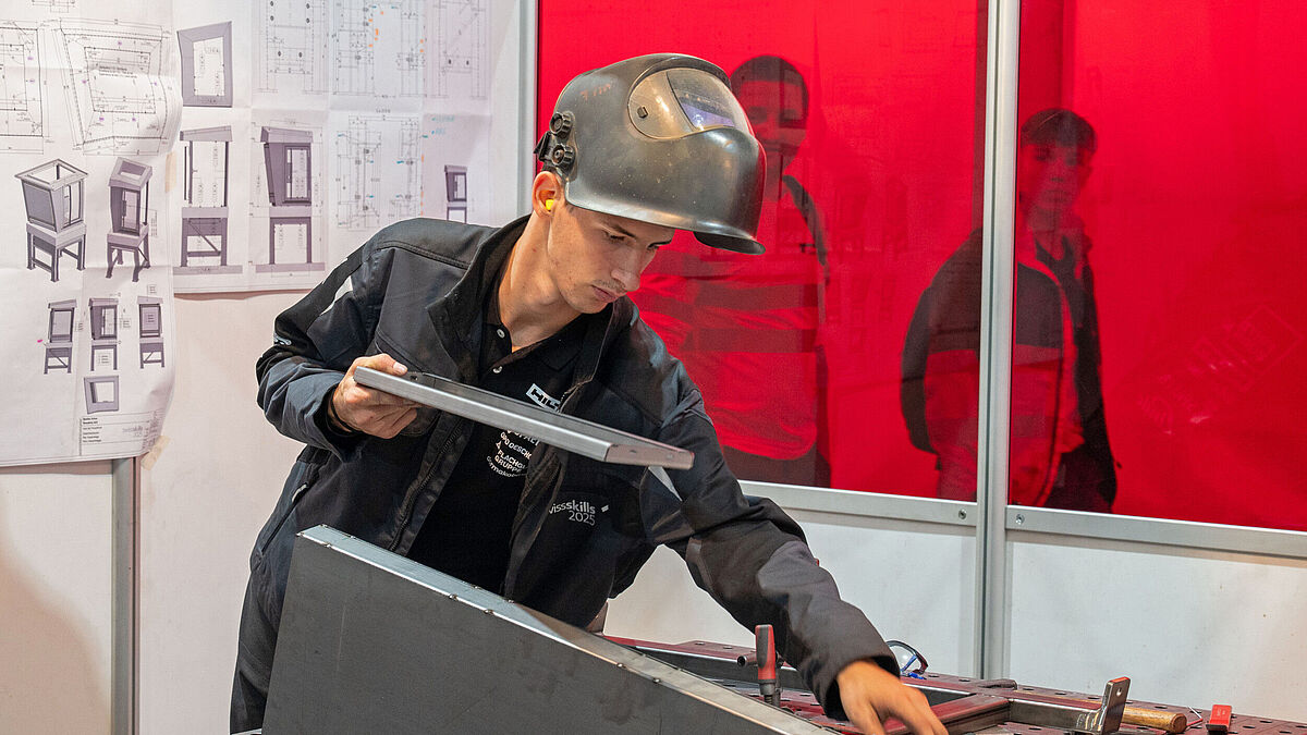 Tim Basler wurde an den SwissSkills 2025 Schweizermeister der Metallbauer.