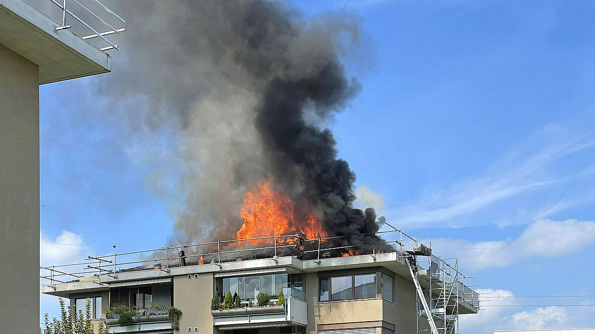 La négligence est à l’origine d’au moins un incendie par jour sur un chantier en Suisse. Source : Police cantonale lucernoise