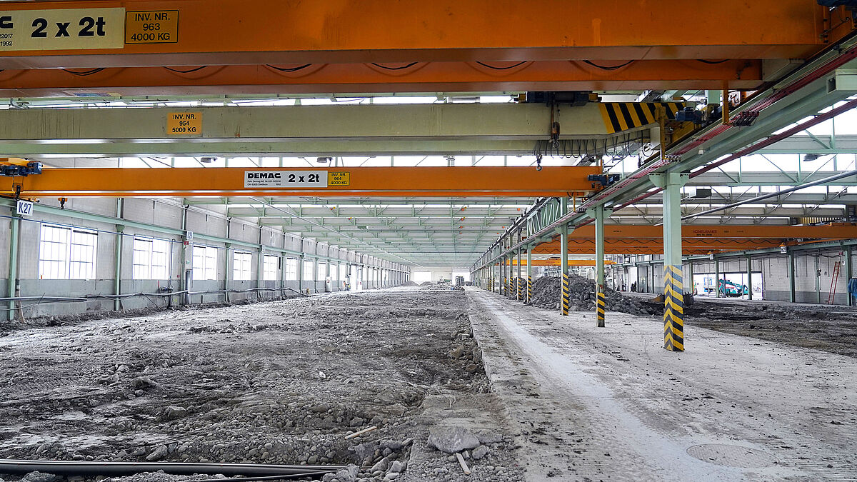 Travaux préparatoires pour la nouvelle installation de revêtement par poudre.