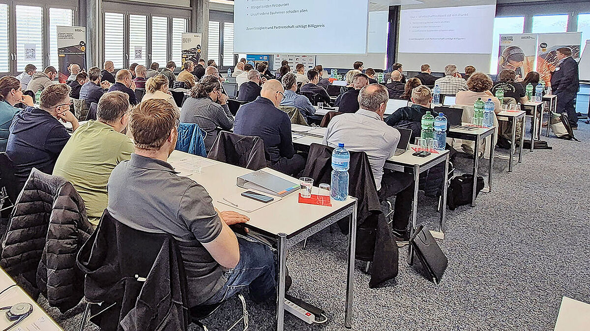 An der Fachtagung referierten hauptsächlich Rechtsanwälte mit baurechtlicher Spezialisierung (Seminar Aarberg).