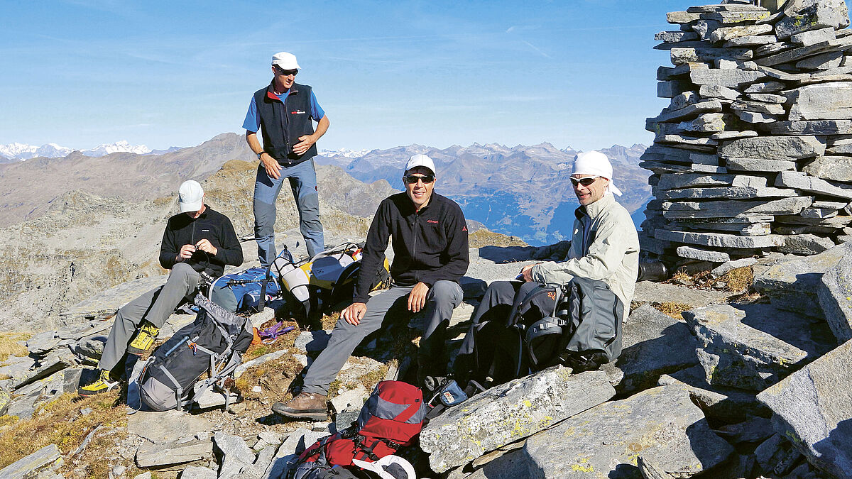 «Lassen Sie die Zügel für einmal los- als ausgebildeter Wanderleiter führe ich Sie durch die Schweizer Bergwelt.»