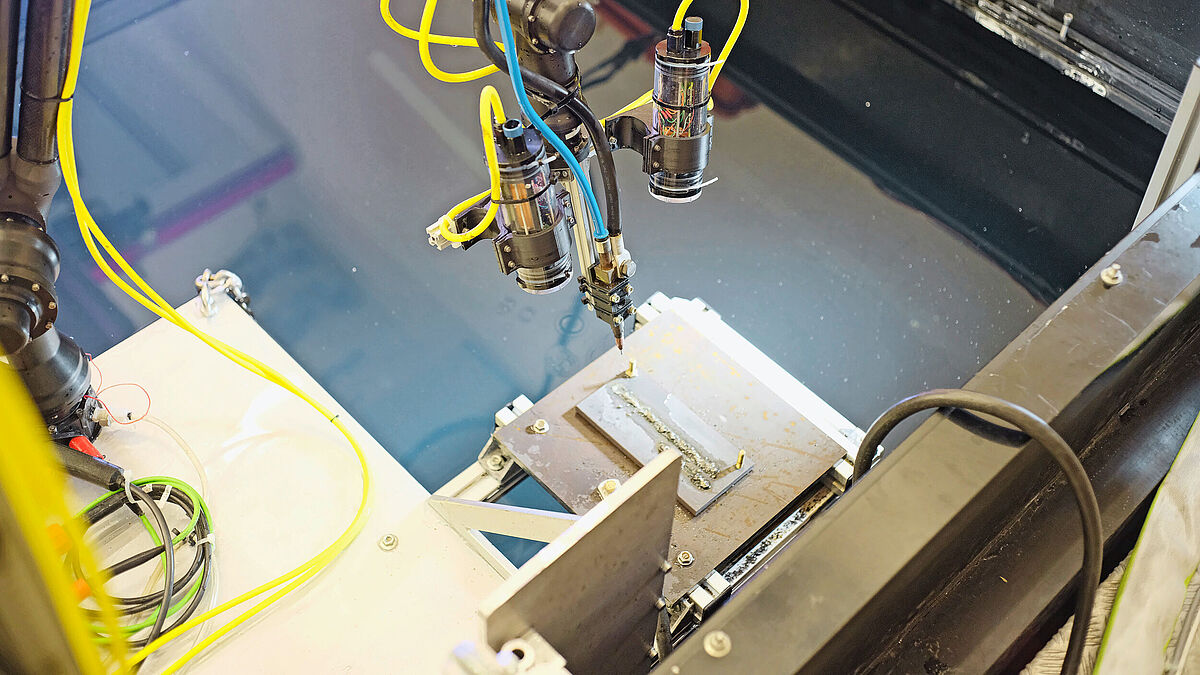 Robot et soudure : ci-contre, une soudure en cuve, après un essai. 