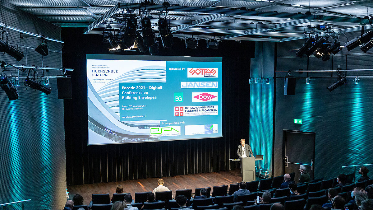 Die Konferenz mit rund 150 BesucherInnen wurde dieses Jahr zusätzlich auch über Livestream übertragen.