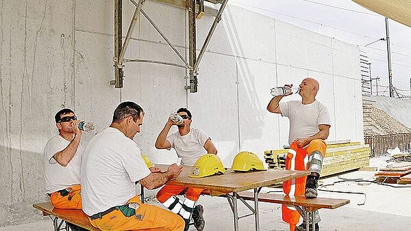 Hitze bei der Arbeit – was tun?