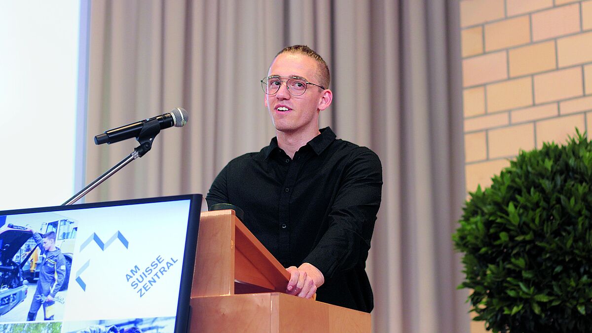 Sandro Odermatt, Metallbauer EFZ, lässt die Lehrjahre Revue passieren.